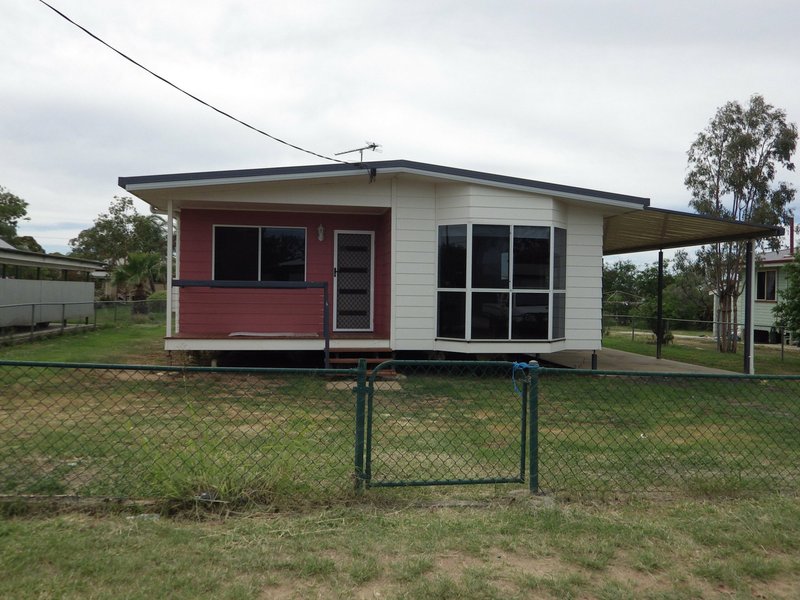 12 Luff Street, Roma QLD 4455