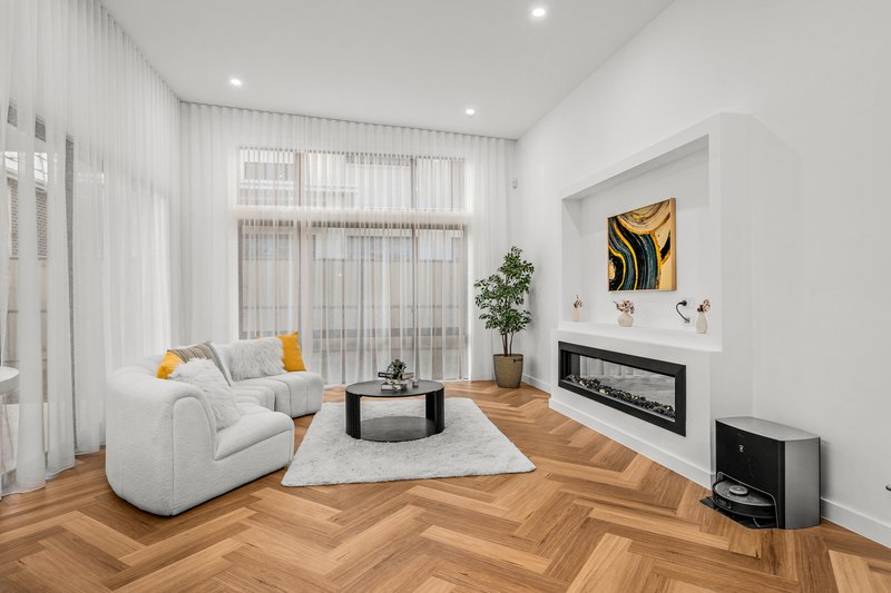 Photo - 12 Lunette Street, (Gables) , Box Hill NSW 2765 - Image 4