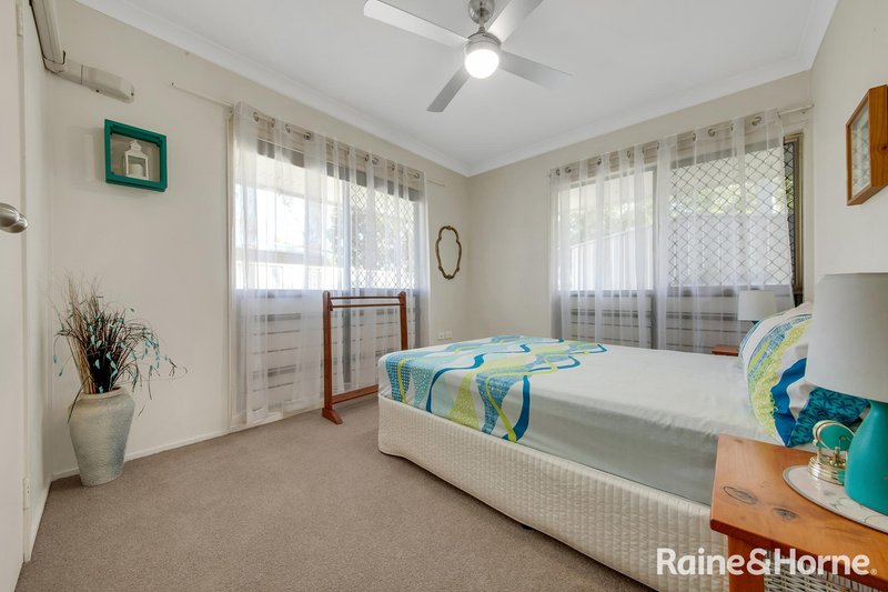 Photo - 12 Luscombe Court, New Auckland QLD 4680 - Image 6