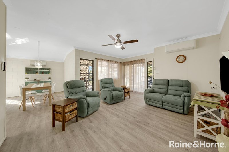 Photo - 12 Luscombe Court, New Auckland QLD 4680 - Image 4