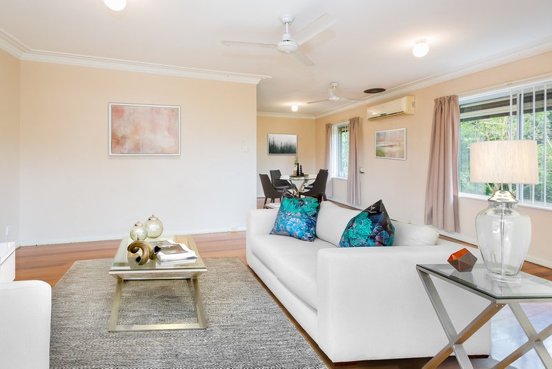 Photo - 12 Lymm Street, Mount Gravatt East QLD 4122 - Image 2