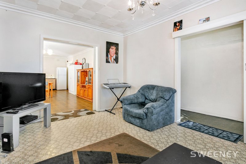 Photo - 12 Lynch Road, Brooklyn VIC 3012 - Image 5