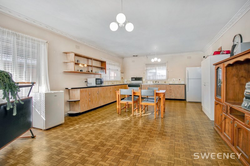 Photo - 12 Lynch Road, Brooklyn VIC 3012 - Image 6