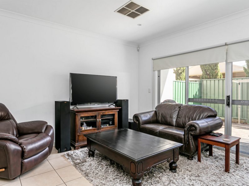 Photo - 12 Mackenzie Circuit, Mawson Lakes SA 5095 - Image 3