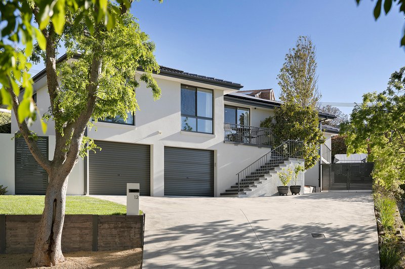 Photo - 12 Mackerras Crescent, Theodore ACT 2905 - Image 2