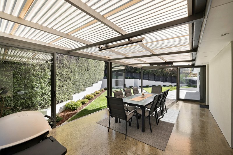Photo - 12 Mackerras Crescent, Theodore ACT 2905 - Image 10