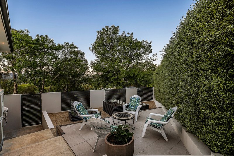 Photo - 12 Mackerras Crescent, Theodore ACT 2905 - Image 18
