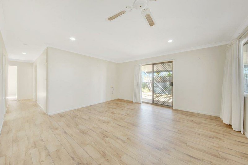 Photo - 12 Madigan Street, Tannum Sands QLD 4680 - Image 5