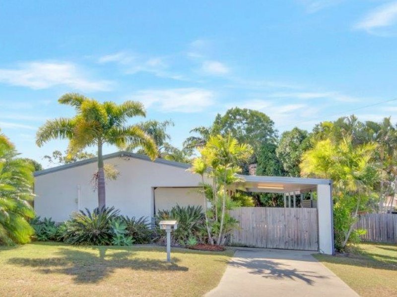 Photo - 12 Madigan Street, Tannum Sands QLD 4680 - Image 13