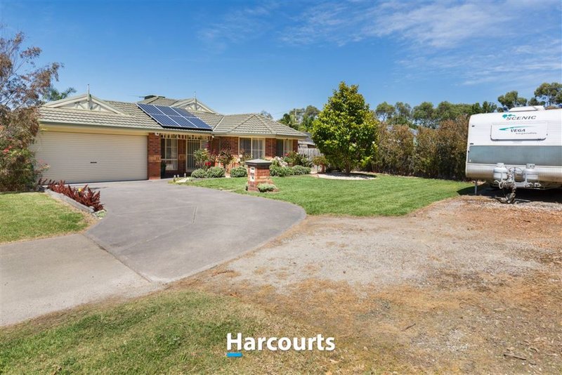 Photo - 12 Mahogany Court, Pakenham VIC 3810 - Image 2