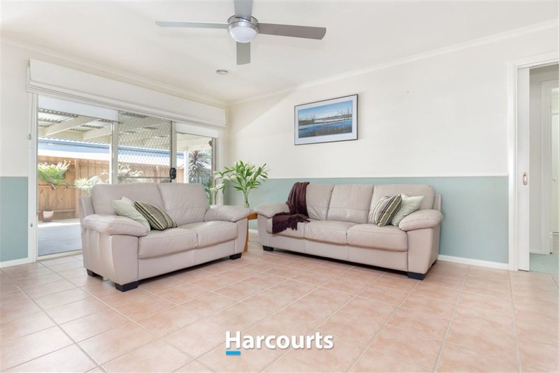 Photo - 12 Mahogany Court, Pakenham VIC 3810 - Image 5