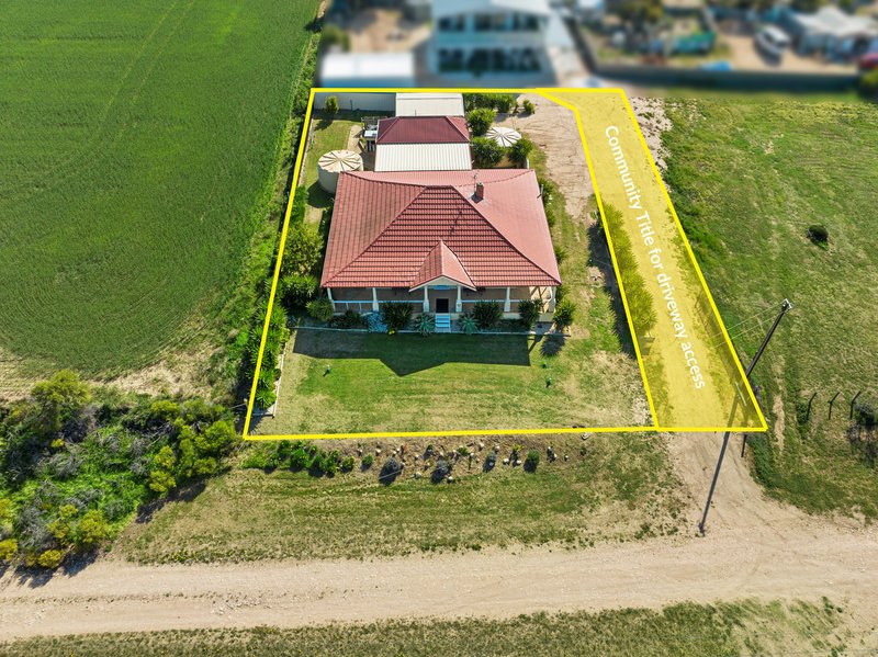 Photo - 12 Main Coast Road, Pine Point SA 5571 - Image 28