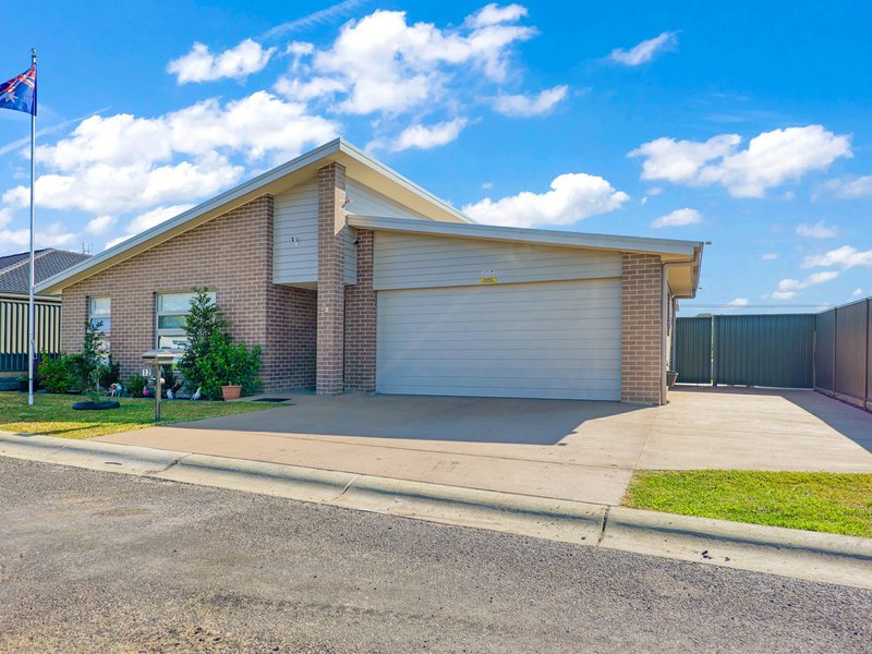 12 Maitland Lane, Cessnock NSW 2325