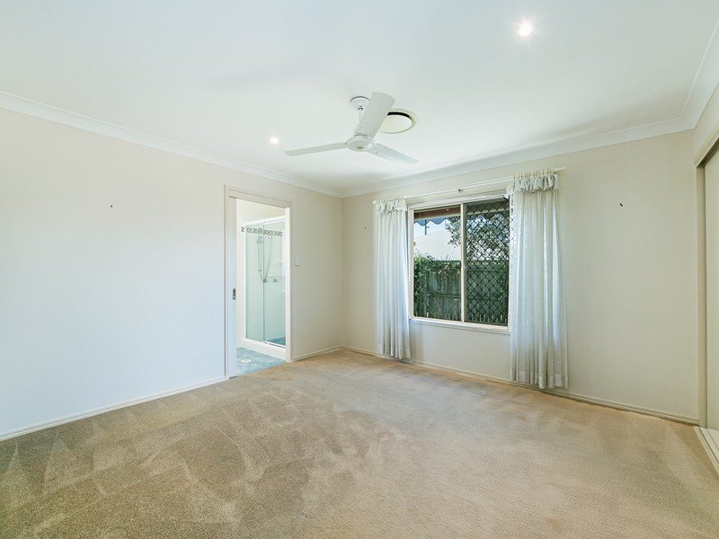 Photo - 12 Majella Court, Caboolture South QLD 4510 - Image 7