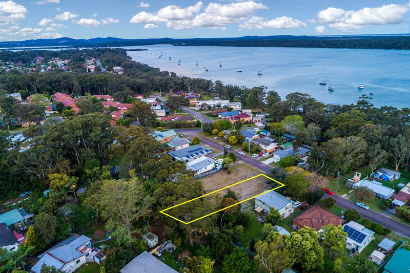 Photo - 12 Malvern Road, Lemon Tree Passage NSW 2319 - Image 2