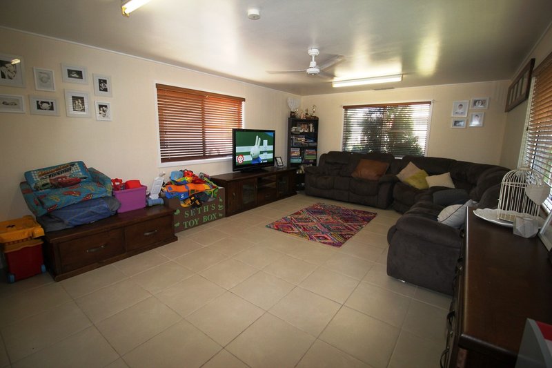 Photo - 12 Mambrini Street, Halifax QLD 4850 - Image 5