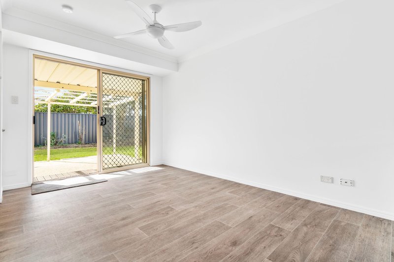 Photo - 12 Manatoka Place, Ormeau QLD 4208 - Image 5