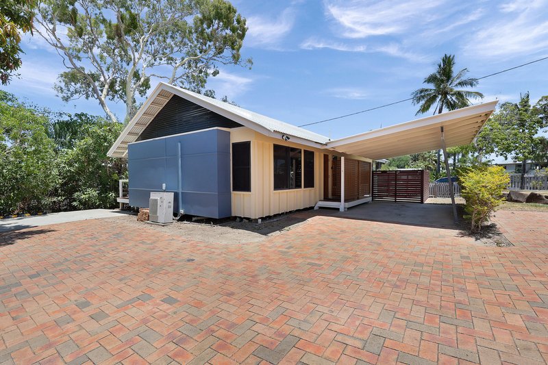 Photo - 1/2 Mango Avenue, Eimeo QLD 4740 - Image 3