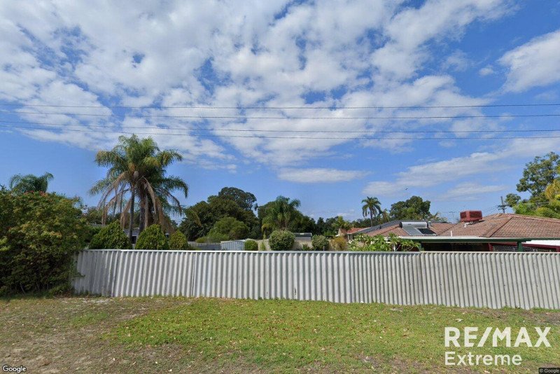 Photo - 12 Manston Road, Thornlie WA 6108 - Image 28