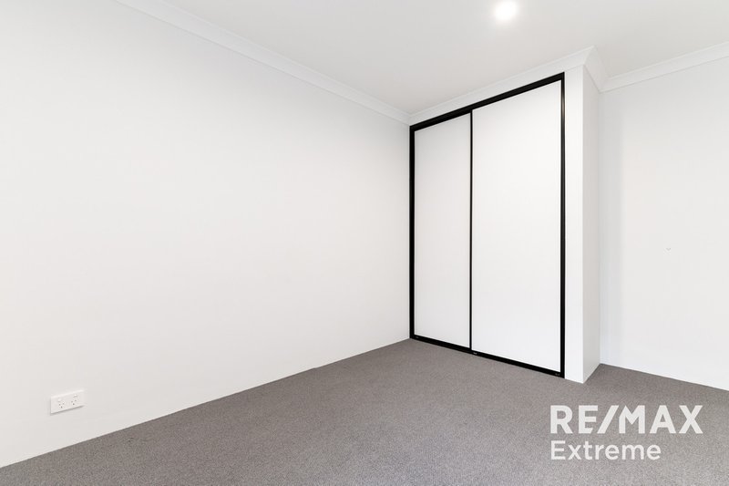 Photo - 12 Manston Road, Thornlie WA 6108 - Image 19