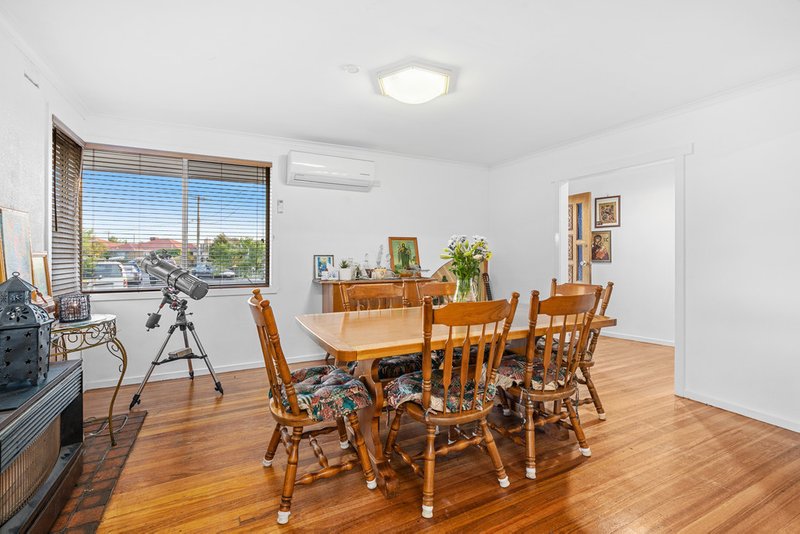 Photo - 12 Manus Court, Lalor VIC 3075 - Image 4