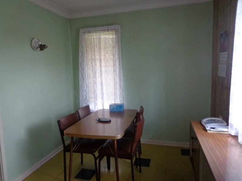 Photo - 12 Maple Road, North St Marys NSW 2760 - Image 7