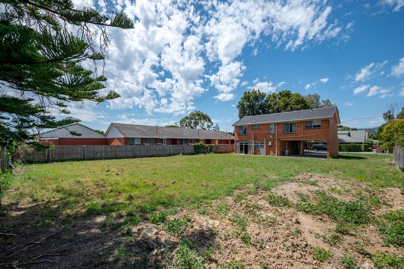 Photo - 12 Maple Street, Bayswater VIC 3153 - Image 15