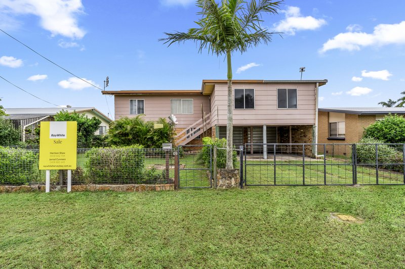 Photo - 12 Maple Street, Pialba QLD 4655 - Image 4