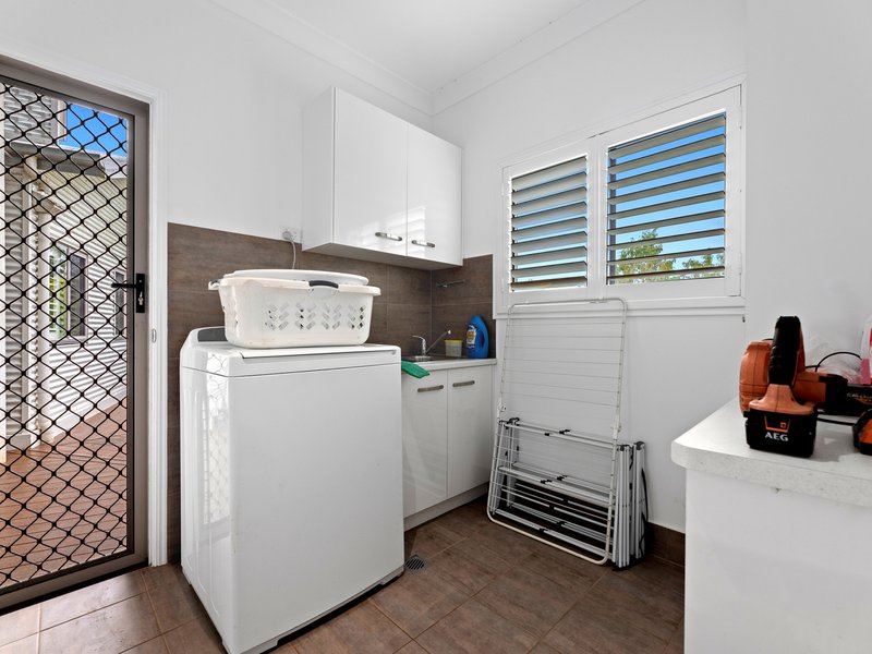 Photo - 12 Marina Drive, Pacific Haven QLD 4659 - Image 9