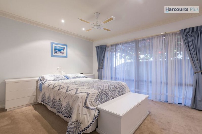 Photo - 12 Marine Avenue, Hallett Cove SA 5158 - Image 15