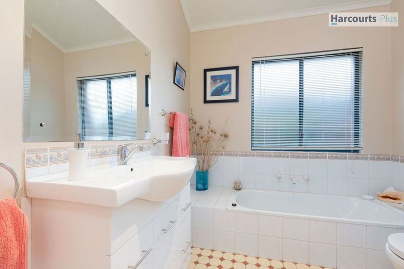 Photo - 12 Marine Avenue, Hallett Cove SA 5158 - Image 19