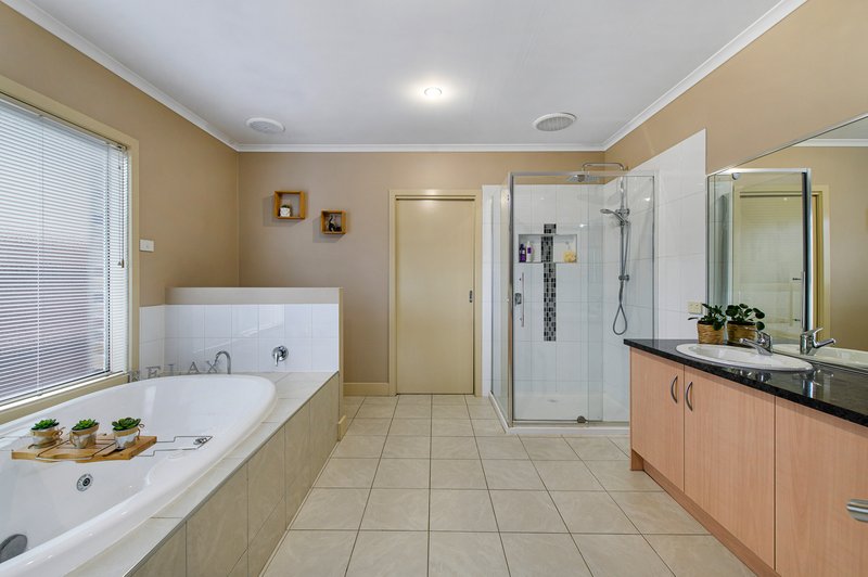 Photo - 12 Market Terrace, Taylors Hill VIC 3037 - Image 12