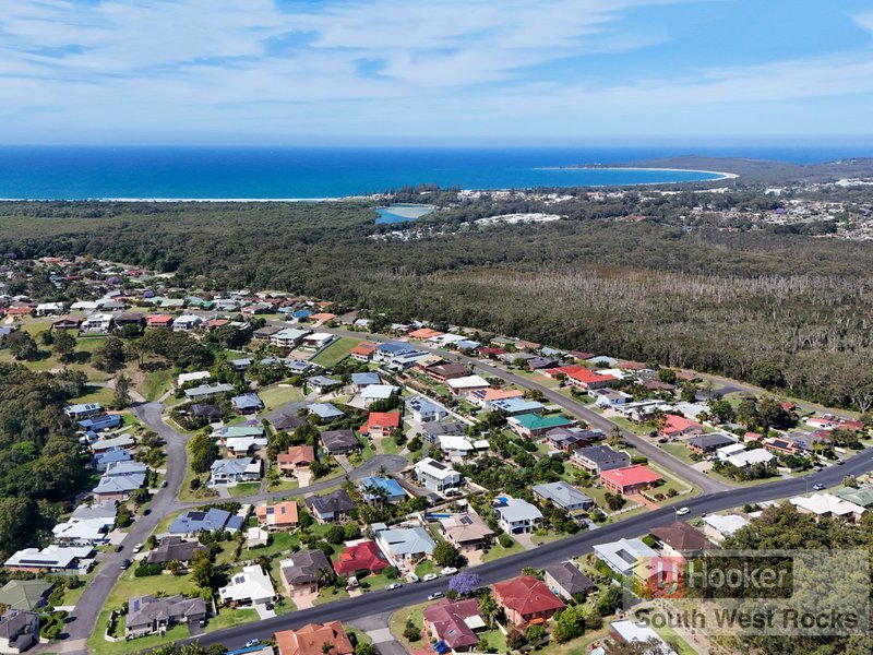 Photo - 12 Marlin Drive, South West Rocks NSW 2431 - Image 10