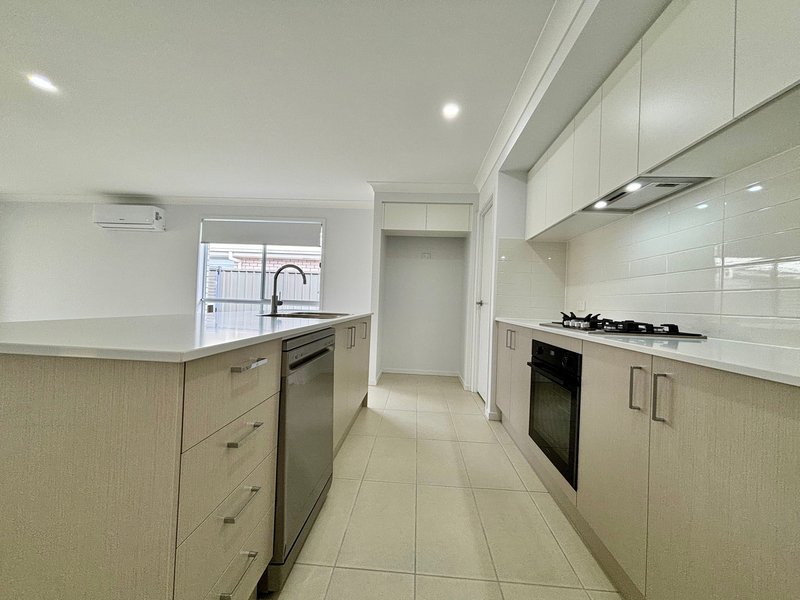 Photo - 12 Marlowe Avenue, Anambah NSW 2320 - Image 2