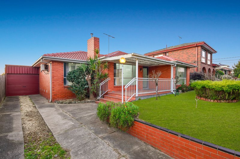 Photo - 12 Maroubra Avenue, Noble Park VIC 3174 - Image 2