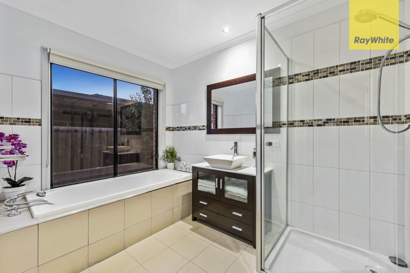 Photo - 12 Marrowie Place, Taylors Hill VIC 3037 - Image 6