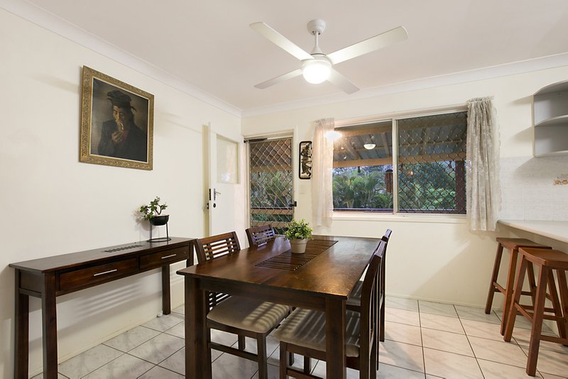 Photo - 12 Marsden Street, Rochedale South QLD 4123 - Image 6