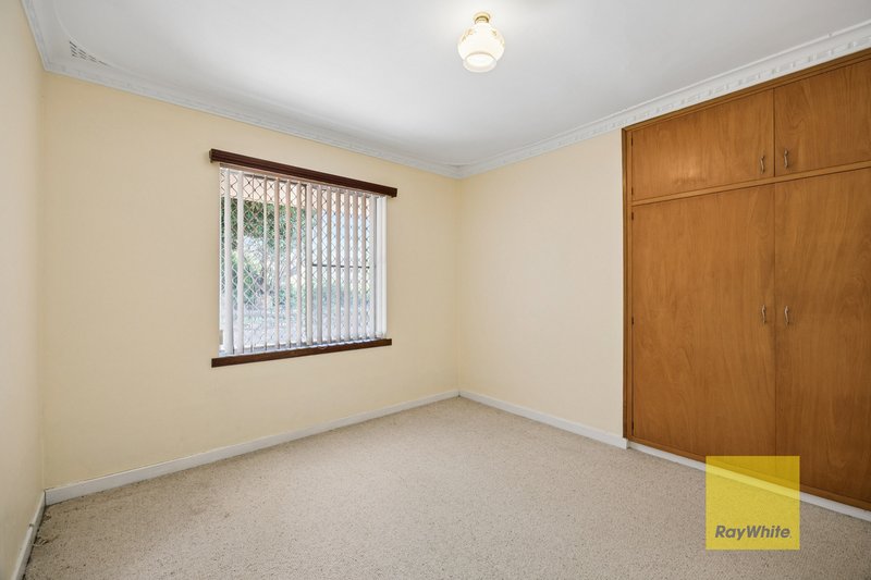 Photo - 12 Mary Drive, Lesmurdie WA 6076 - Image 20