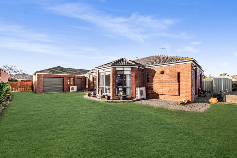 Photo - 12 Mason Mews, Pakenham VIC 3810 - Image 13