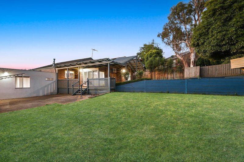 Photo - 12 Mason Way, Berwick VIC 3806 - Image 14