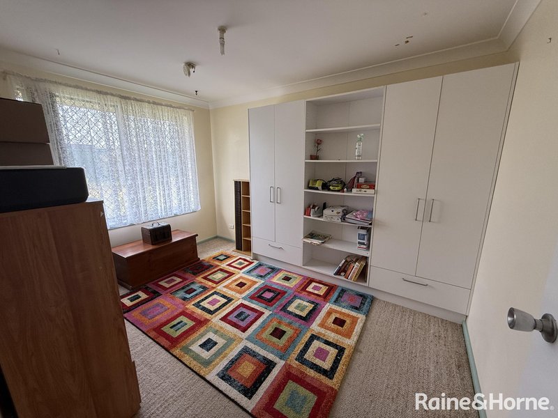 Photo - 12 Maxime Place, Orange NSW 2800 - Image 13