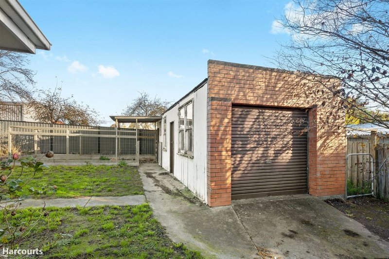 Photo - 12 Maxlyn Avenue, Ballarat East VIC 3350 - Image 15