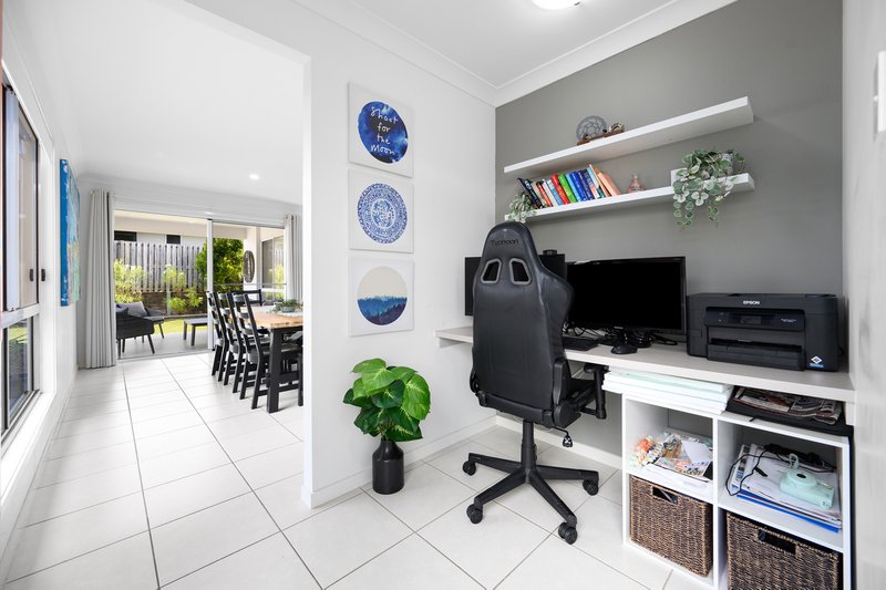 Photo - 12 Mcallisters Crescent, Coomera QLD 4209 - Image 7