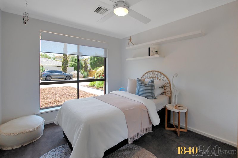 Photo - 12 Mcclure Avenue, Reynella East SA 5161 - Image 11