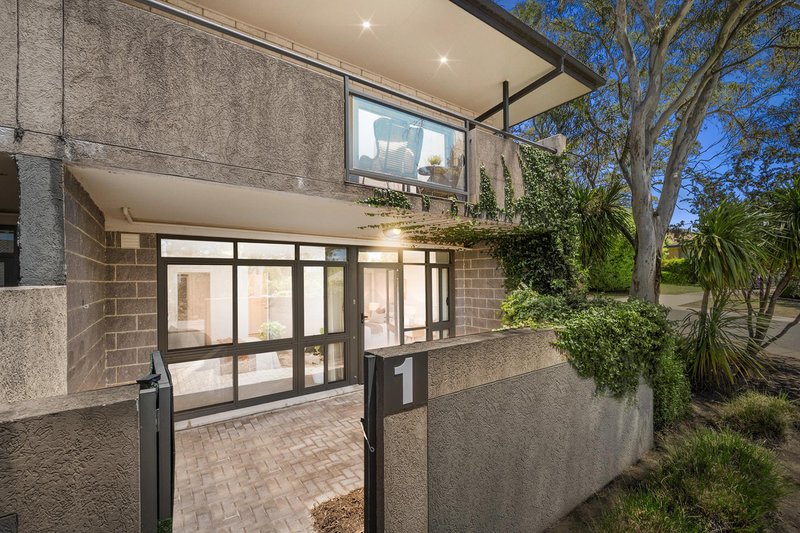 1/2 Mcclure Street, Evatt ACT 2617