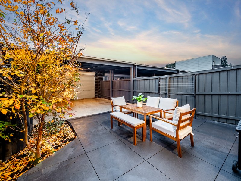Photo - 12 Mccomb Lane, Cranbourne VIC 3977 - Image 16