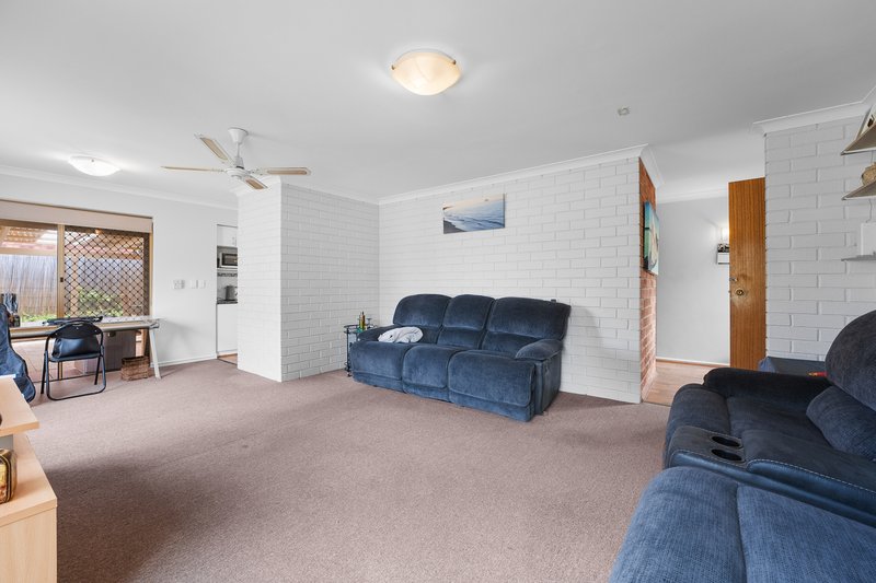 Photo - 12 Mccormick Street, Warnbro WA 6169 - Image 8