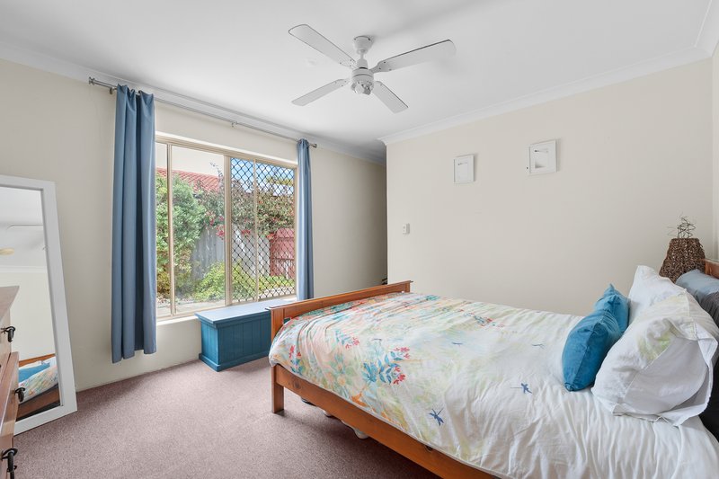 Photo - 12 Mccormick Street, Warnbro WA 6169 - Image 15