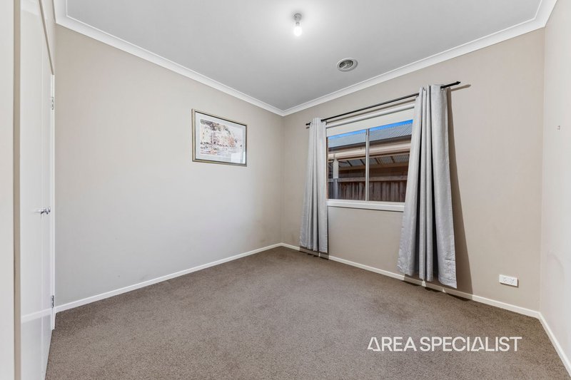 Photo - 12 Mccubbin Avenue, Pakenham VIC 3810 - Image 19