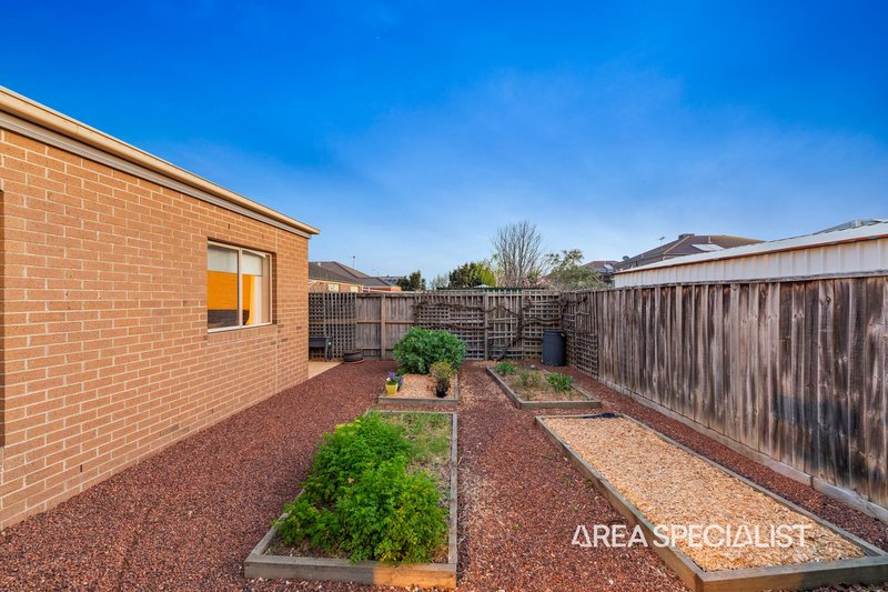 Photo - 12 Mccubbin Avenue, Pakenham VIC 3810 - Image 22